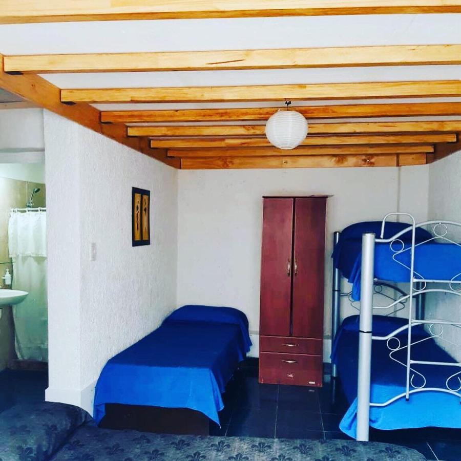 Hostel Otro Mundo Capdevila Buitenkant foto